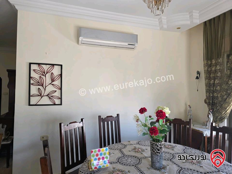 شقة فاخرة مفروشة مساحة 180م طابق ثالث للبيع في عمان - خلدا