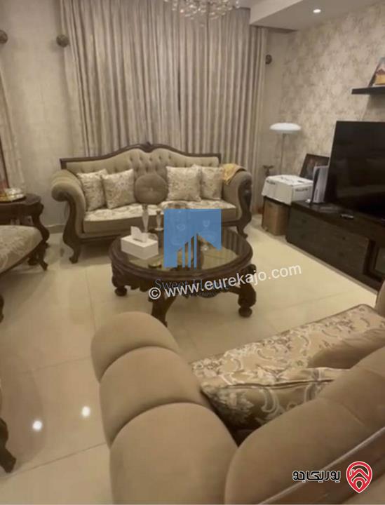 شقة مفروشة طابق ثاني 177م تشطيب سوبر ديلوكس للبيع في عمان - أم السماق