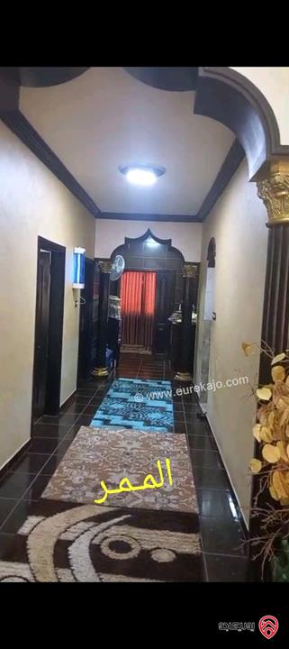 بيت مساحة 460م على أرض 1700م للبيع في عمان - منطقة المقابلين 