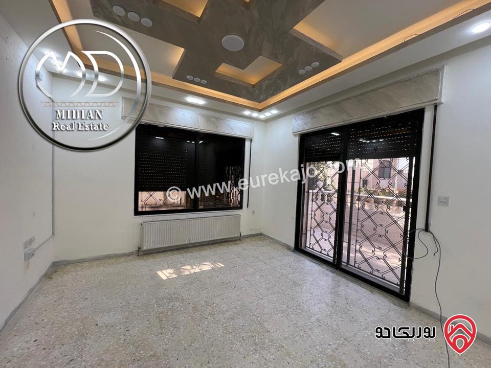 فيلا مستقلة فارغة مساحة 460م على أرض 800م للايجار في عمان - ام السماق قرب السيتي مول سوبر ديلوكس منطقة فلل هادئة بسعر مميز جداً