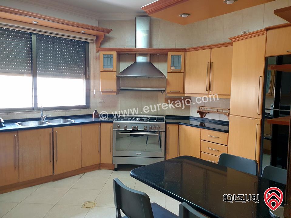 شقة مفروشة مساحة 160م طابق ثاني للايجار في عمان - الرابية