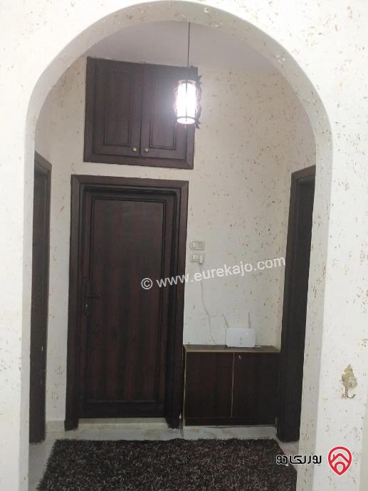 شقة مساحة 96م طابق ثالث للبيع في الجبل الأخضر 