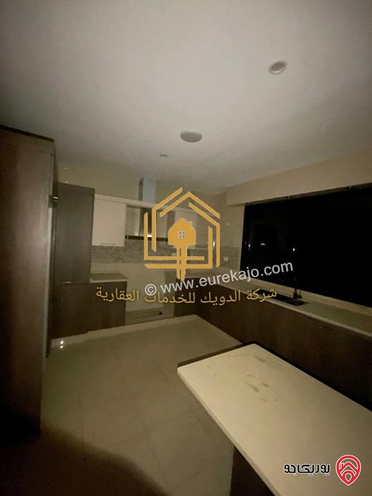 شقة سوبر ديلوكس شبه أرضي مساحة 180م للايجار في عمان - دير غبار 