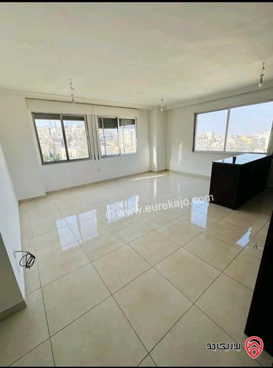 شقة فارغة طابق أرضي مساحة 120م للايجار في عمان - تلاع العلي شارع الجامعة 