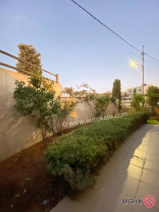 فيلا مساحة الأرض 570م والبناء 913م للبيع في عمان - ضاحية الرشيد 