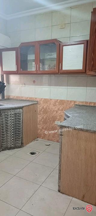 شقة طابق ثالث مساحة 130م للبيع بالاقساط في عمان - ام نوارة 