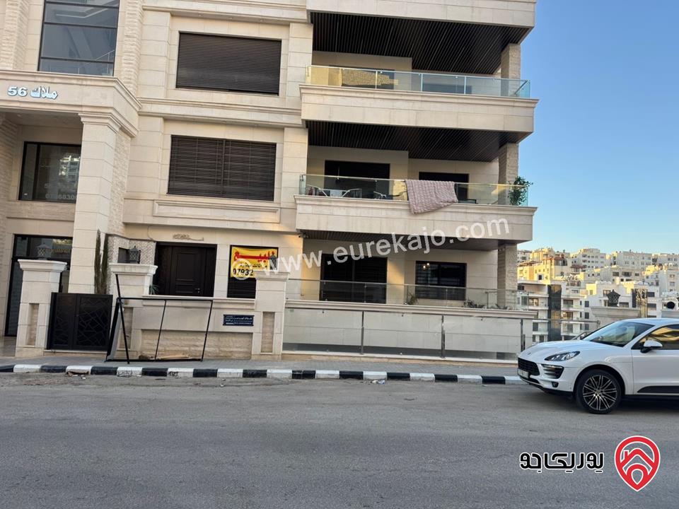 شقة سوبر ديلوكس مساحة 230 متر داخلي و 50 متر ترسات خارجية للبيع في عمان - دير غبار شارع الستين 