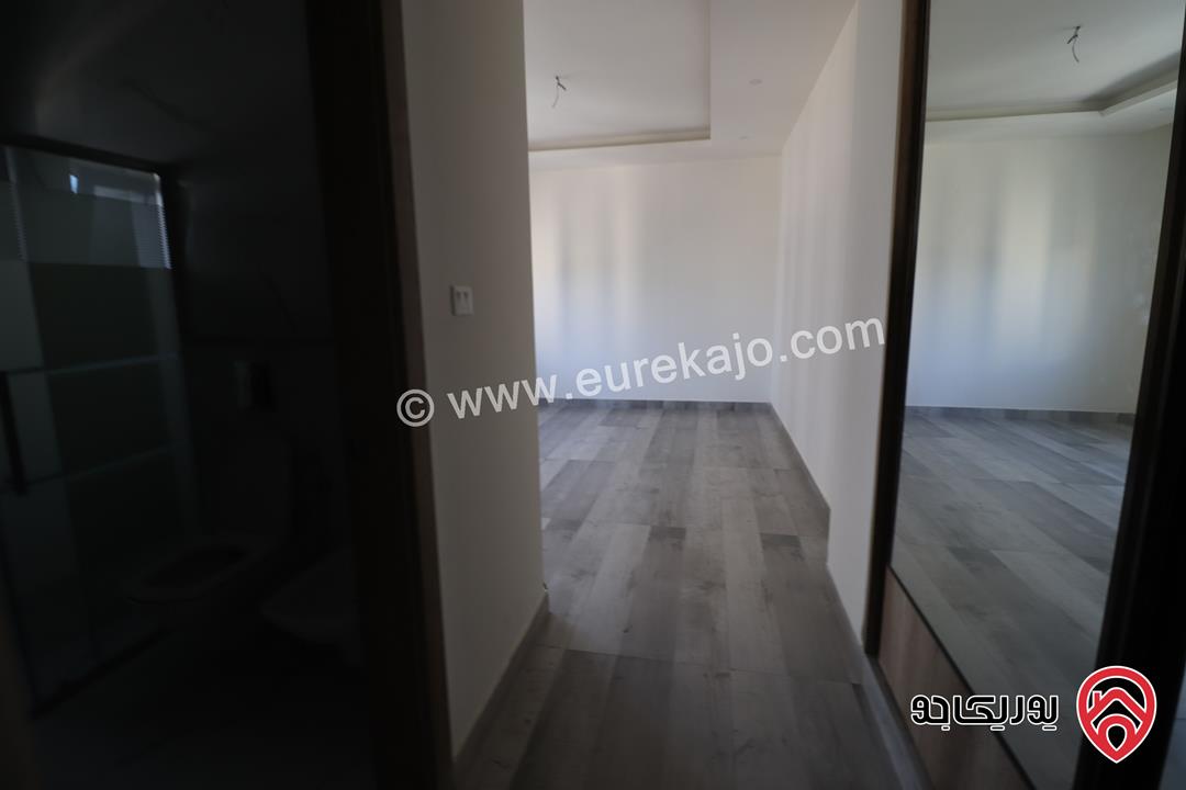 شقة جديدة 183م طابق ثالث للبيع في عمان - خلدا بإطلالة رائعة وموقع هادئ