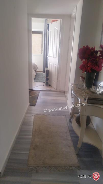 شقة طابق أول مساحة 100م للبيع في عمان - السابع