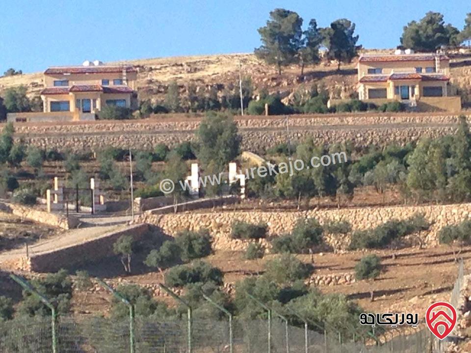 مزرعة مساحة الأرض 4 دونم و 500م والبناء 125م للبيع في جرش - الكتة