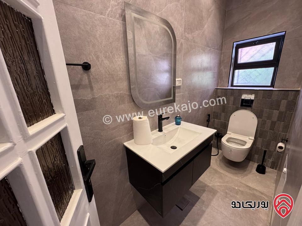 فيلا مستقلة للايجار في عمان - ام السماق مساحة الارض 500م البناء 450و الحديقة 200م والترس 200م