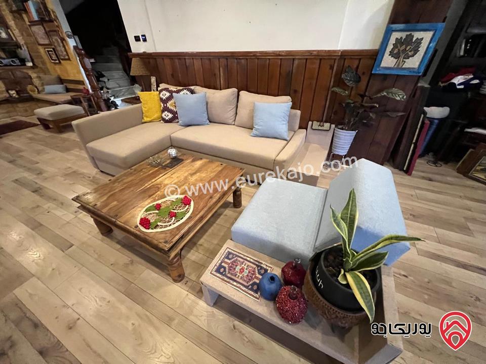Duplex Appartment in a quite area in Um Utheina 240 square meters. First and second floor. 240 thousand JOD.