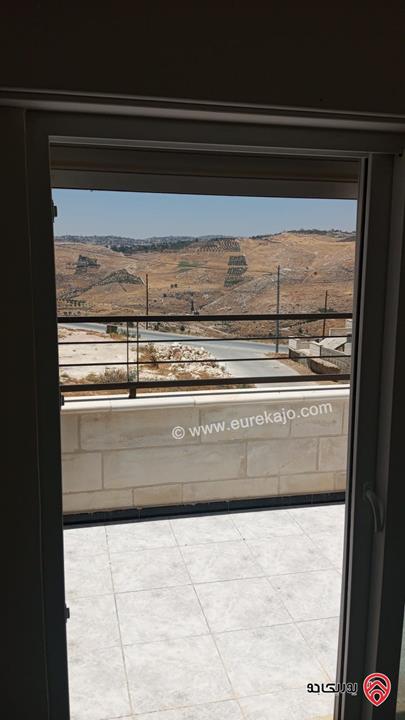 روف طابق ثاني مساحة البناء 110م وخارجي 100م للبيع في عمان –  الفحيص / البلد