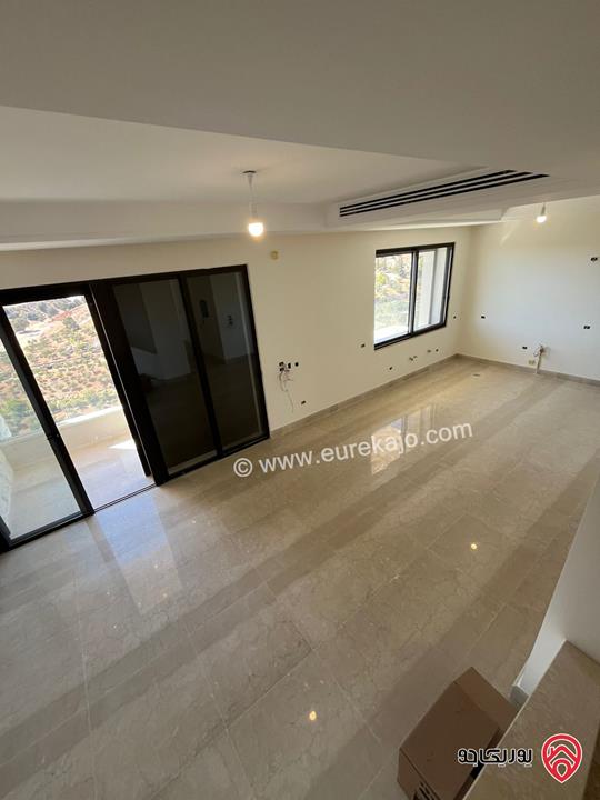 فيلا مع مسبح خاص مساحة 700م على أرض 500م للبيع في عمان - دابوق من المالك مباشرة