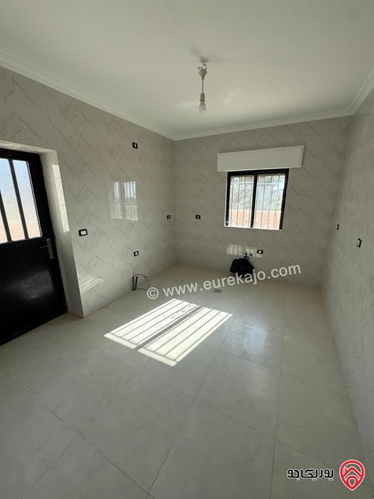 فيلا فاخرة مساحة 678م على أرض 639م مع اطلالة خلابة للبيع في بلعاس / ناعور