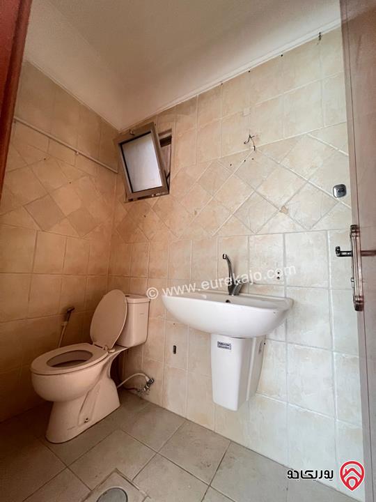 شقة مساحة 185م طابق ثالث للايجار في عمان - الرابية