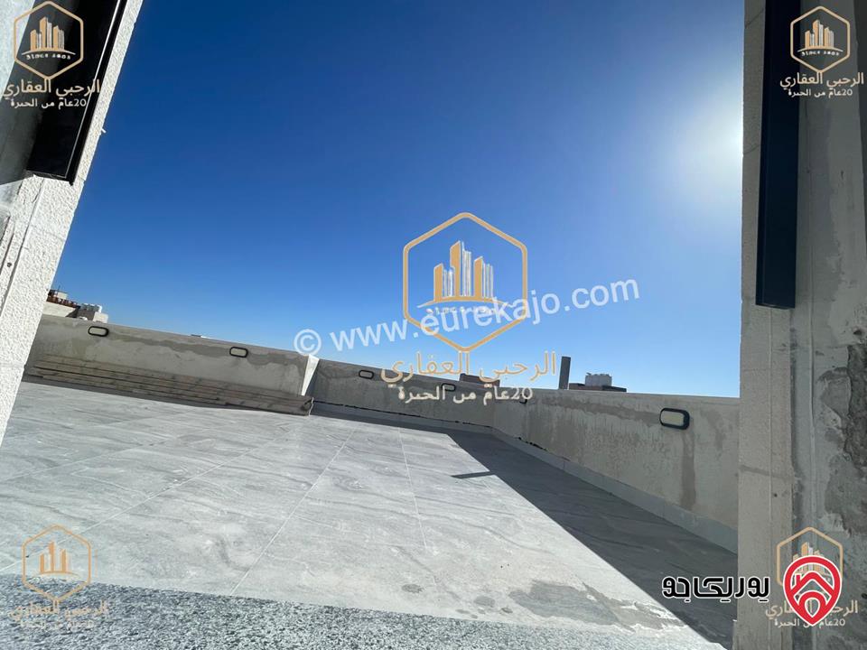 شقة طابق ثالث دوبلكس مساحة 175م للايجار في عمان - الجندويل 