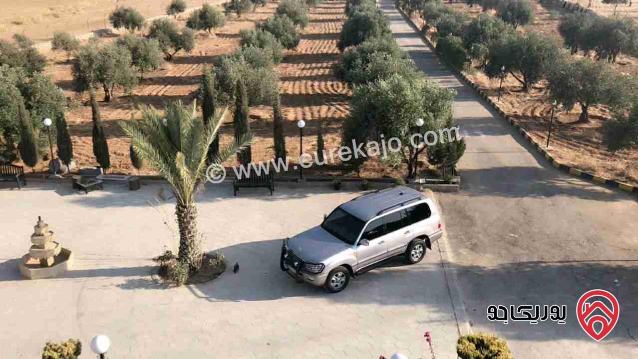 مزرعة مساحة الأرض 12 دونم والبناء 300م للبيع في عمان - جلول