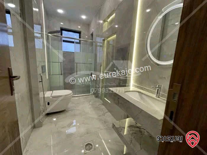 شقة فارغة مساحة 200م طابق اول للايجار جديدة لم تسكن في عمان - خلدا 