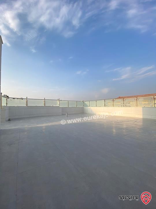 شقة مميزة طابق ثالث مع روف دوبلكس مساحة 198م مع ترس واسع 60م بمدخل مستقل للبيع في عمان - شفا بدران/ ابو نصير، دوار البحرية