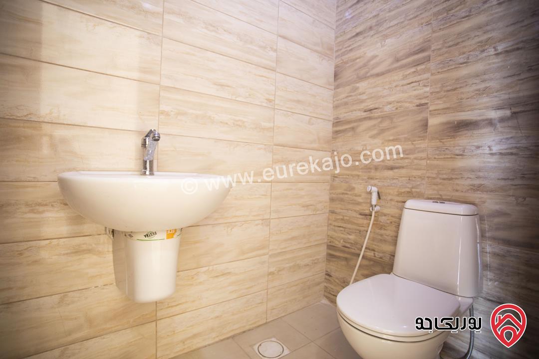 شقة طابق ثالث مع روف مساحة 150م للبيع في عمان - ابو علندا 