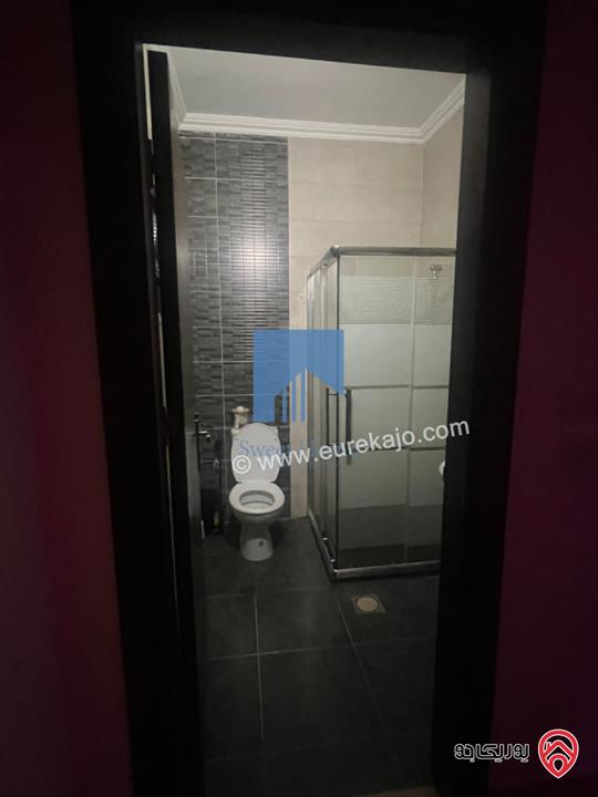 شقة أرضية مميزة للبيع في عمان - الجندويل قرب مركز أمن البيادر 180م مع حديقة وترسات 200م