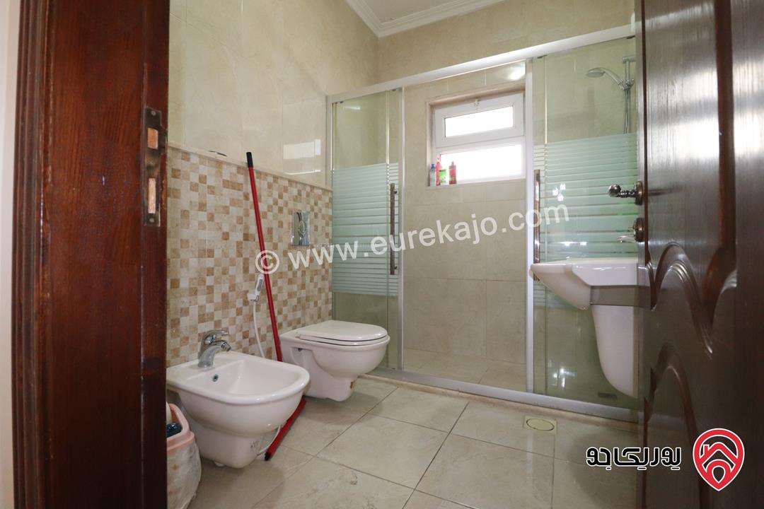 شقة سوبر ديلوكس أرضية مساحة 263م للبيع في عمان - الرابية