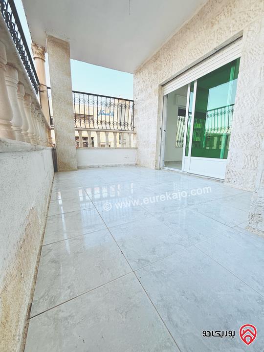 شقة طابق ثاني مساحة 210م للبيع في عمان - طبربور 