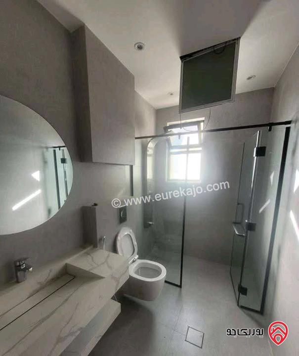 شقة فارغة مساحة 235م للايجار جديدة لم تسكن في عمان - خلدا