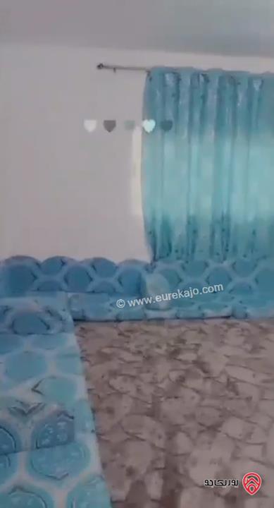 شقة مساحة 93م طابق ثاني للبيع مع السطح في اربد 