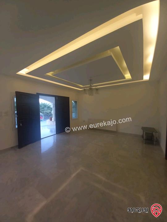 فيلا مساحة 500م على أرض 1900م للبيع في عمان - منطقة ام الدنانير 