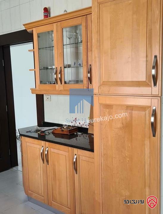 شقة مميزة للبيع في عمان - الكرسي قرب المخابرات طابق ثالث 240م تشطيب سوبر ديلوكس