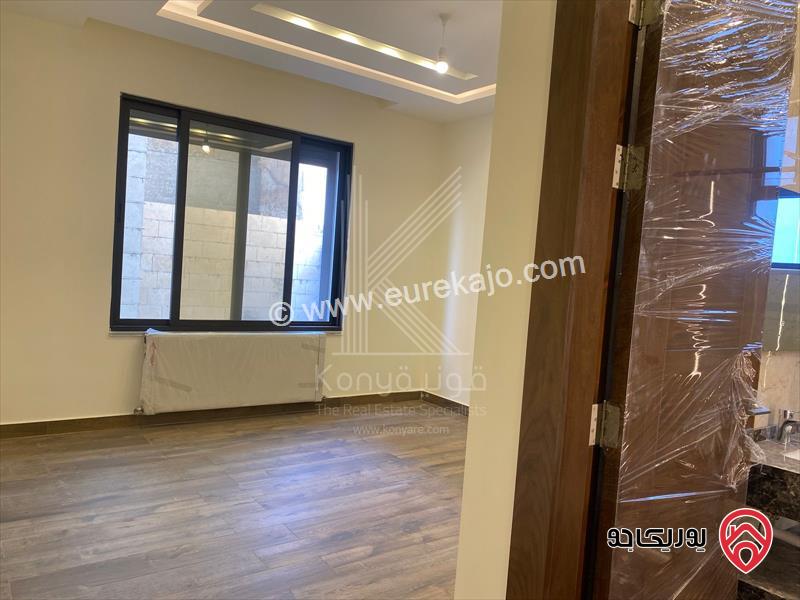 شقة مميزة وحديثة البناء مساحة 250م داخلي و 100م خارجي للبيع في عمان - الغباشية / طريق المطار