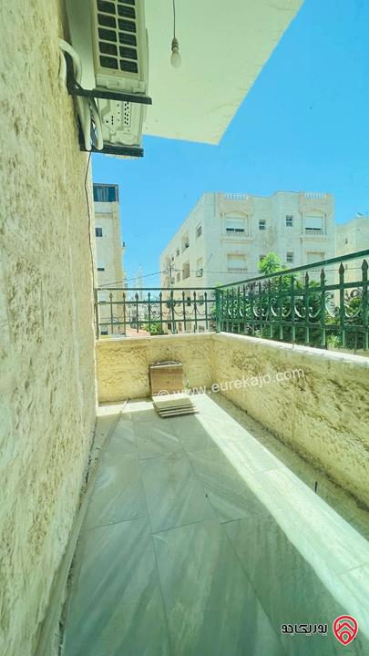 شقة استثمارية مساحة 145م طابق أول للبيع في عمان - الجبيهة بالقرب من الجامعة الاردنية