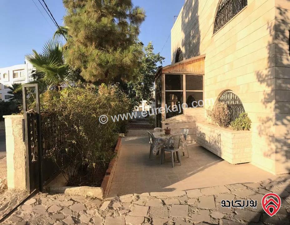 بيت مستقل تربلكس مساحة 360م على أرض 540م للبيع في عمان - الجاردنز