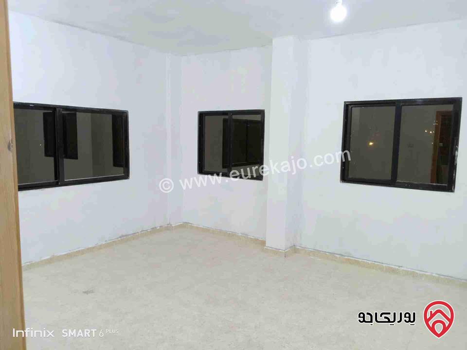 شقة مساحة 70م طابق ثاني للايجار في اربد - حوارة
