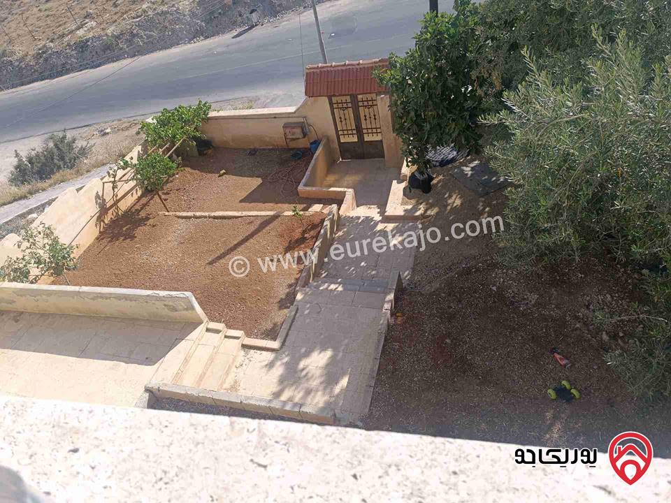 منزل مستقل مساحة 180م على أرض 350م للبيع في عمان - حي عدن 