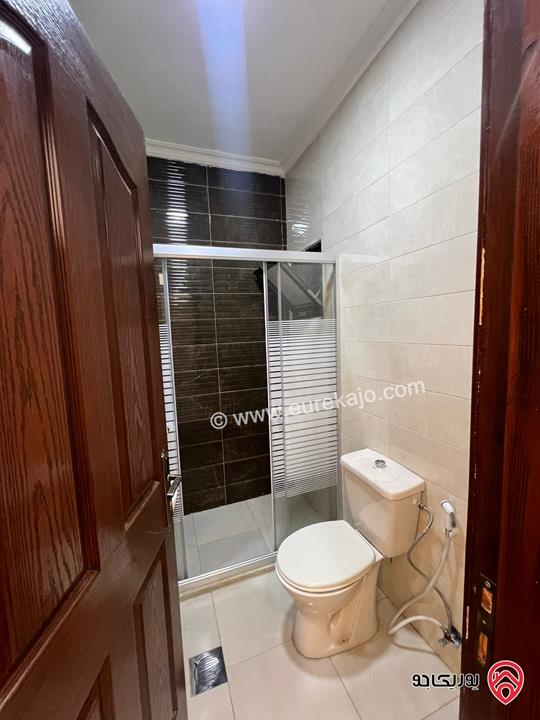 شقة مساحة 120م داخلي و 150م خارجي للبيع في عمان - ضاحية الرشيد