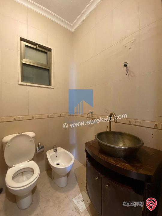  شقة مميزة للبيع في عمان - الرابية طابق ثالث 200م تشطيب سوبر ديلوكس