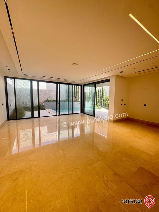 فيلا عدد 2 متلاصقتان مساحة البناء 885م على أرض 500م لكل فيلا للبيع في عمان - رجم عميش بإطلالة جميلة