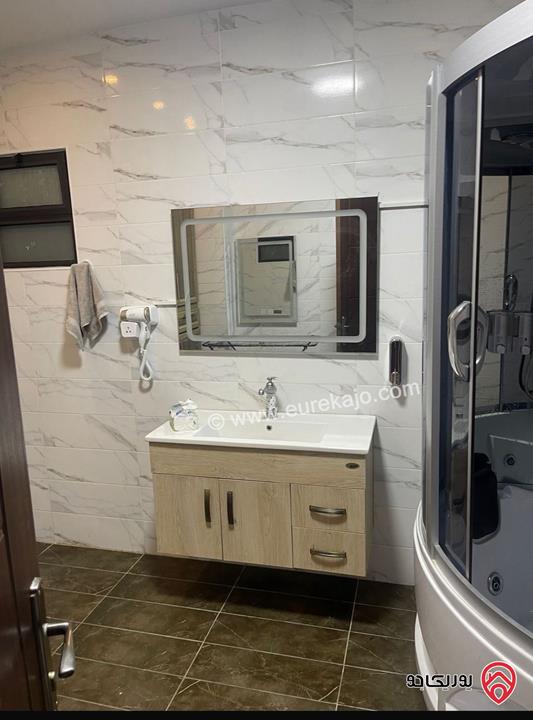 شقة شبه أرضية مساحة 285م للبيع في عمان - تلاع العلي