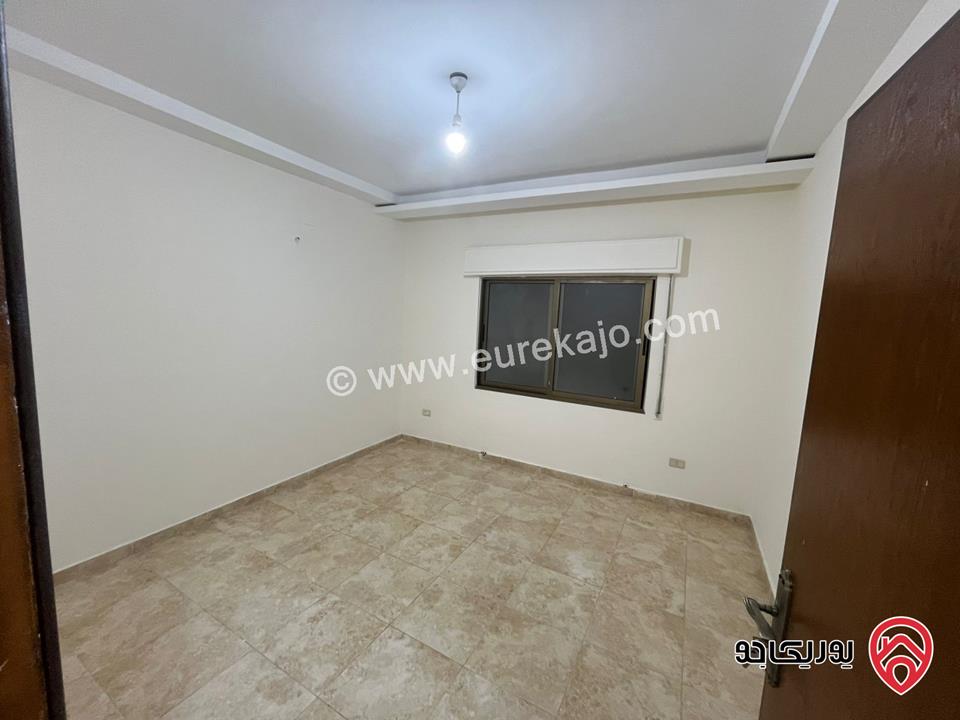شقة فارغة طابق أرضي معلق مساحة 120م للإيجار في عمان - الفحيص 