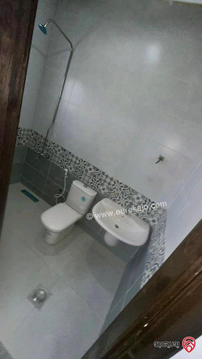 شقتين عدد 2 طابق ثاني سوبر ديلوكس مساحة 154م لكل شقة للبيع في المفرق 