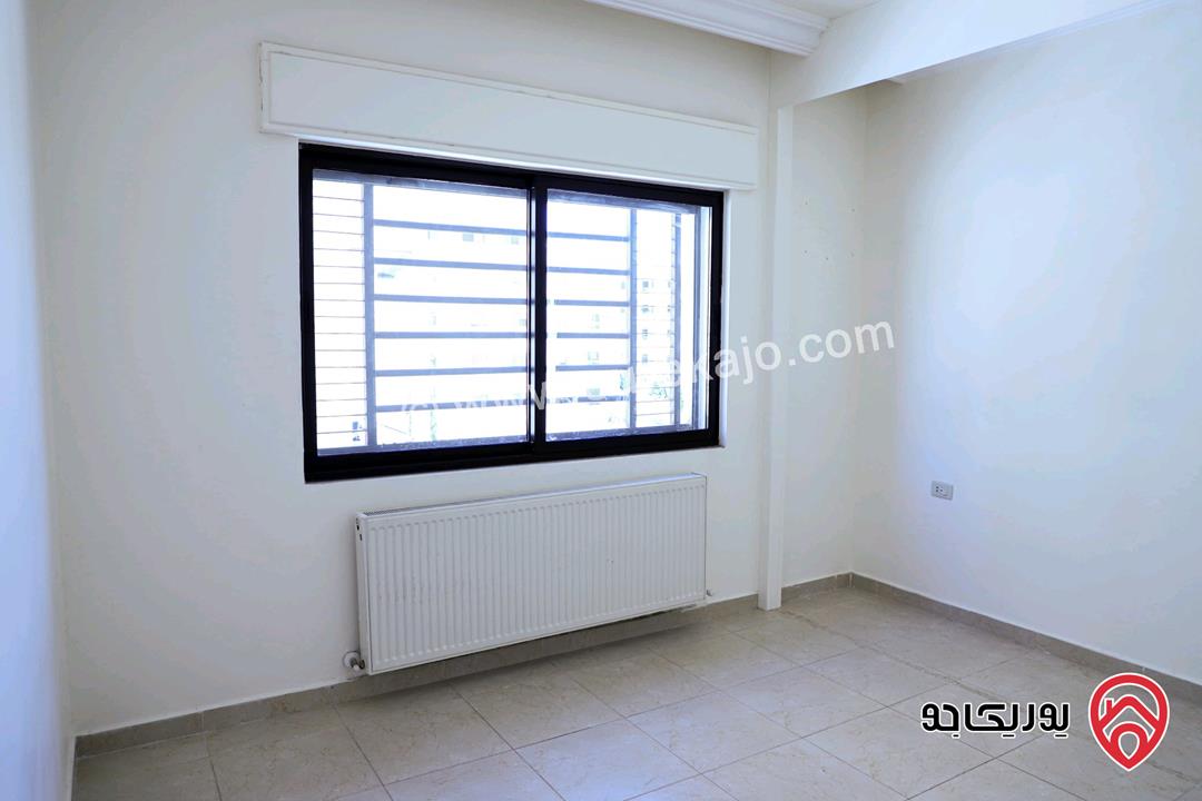 شقة ارضية مساحة 173م داخلي و 40م خارجي للبيع في عمان - مرج الحمام 