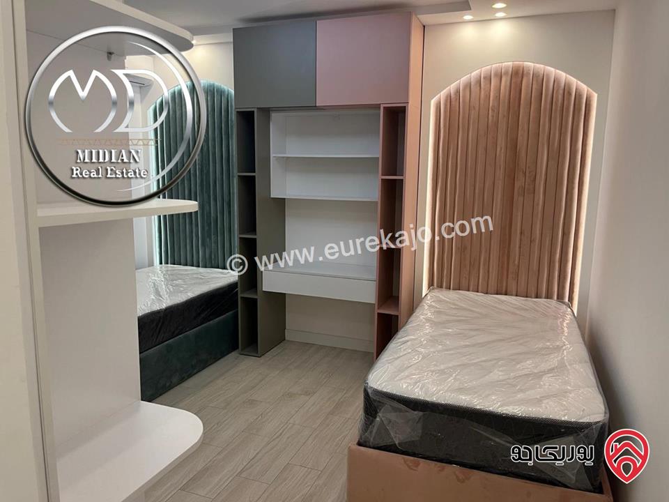 شقة أرضية مفروشة للايجار في عمان - طريق المطار مساحة 180م مع ترس 70م تشطيبات ديكورات فندقية فرش فاخر بسعر مميز