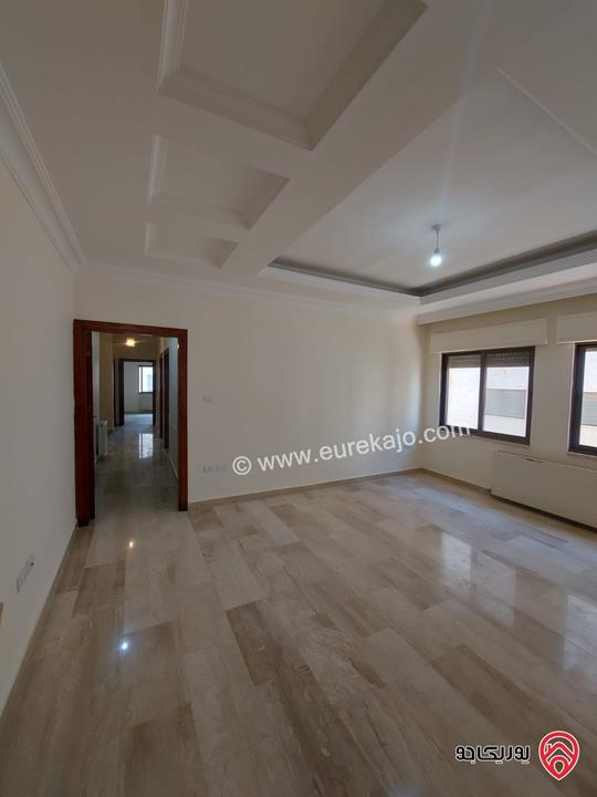 شقة طابق أول مساحة 200م للايجار في عمان - خلدا