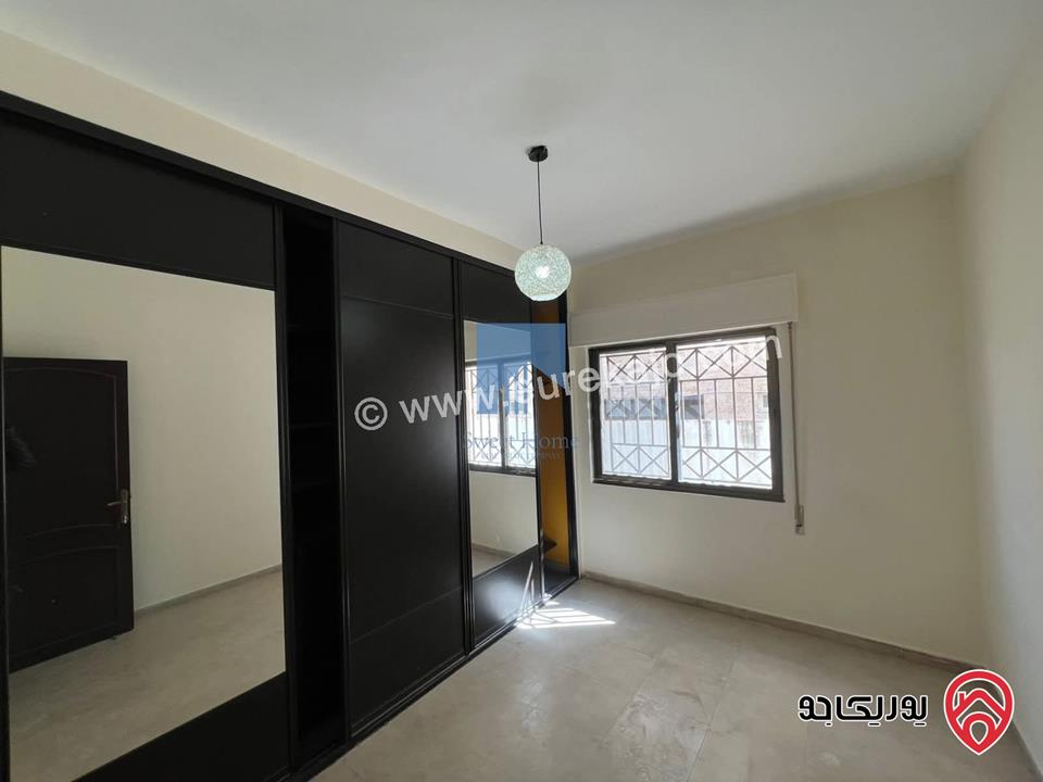 شقة أرضية مميزة مساحة 110م مع ترس 25م للبيع في عمان - الكرسي