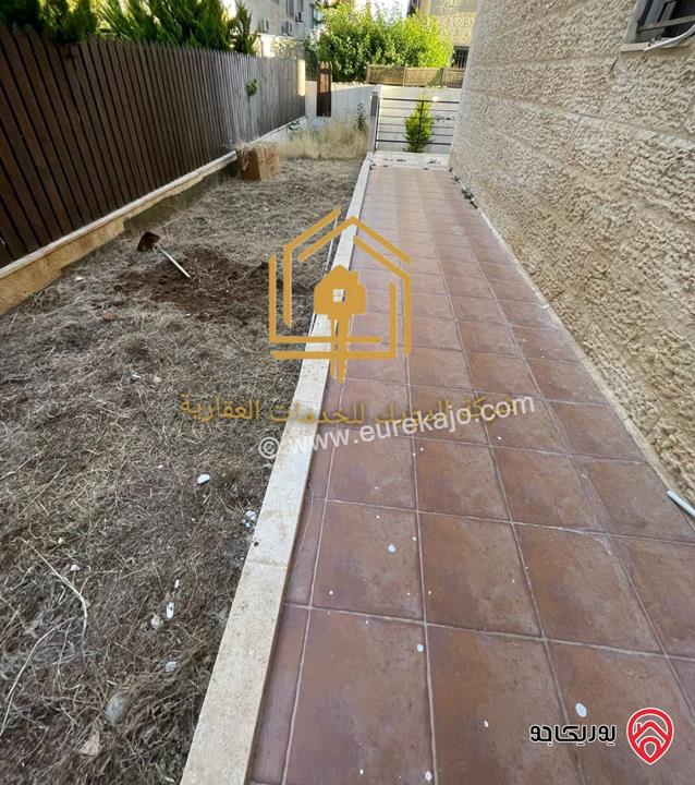 شقة فارغة طابق ارضي مساحة 200م داخلي وخارجي 250م للايجار في عمان - حي الصحابة 