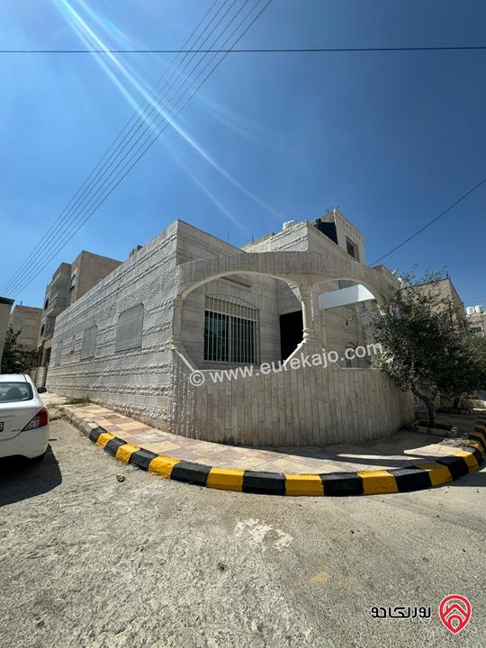 بيت مستقل مساحة 150م على أرض 218م للبيع في عمان - أبو نصير
