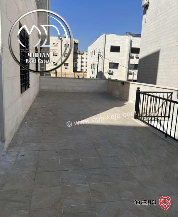 شقة ارضية فارغة للايجار في عمان - خلدا مساحة 165م مع ترس و حديقة 150م تشطيبات و ديكورات سوبر ديلوكس